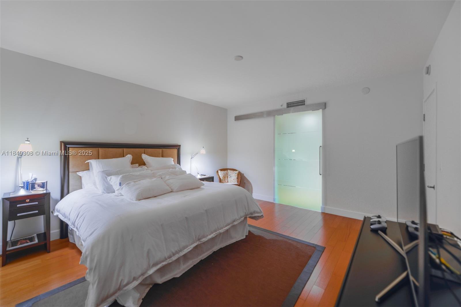 1331 Brickell Bay Dr # 2403