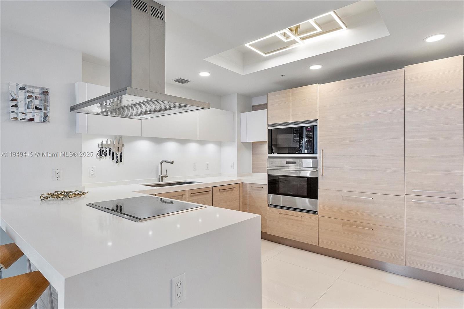 17301 Biscayne Blvd # 2108