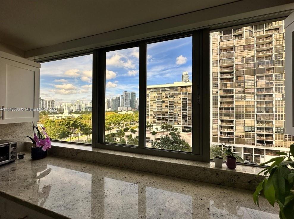 2025 Brickell Ave # 1003