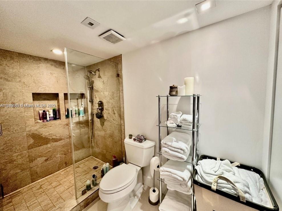 2025 Brickell Ave # 1003