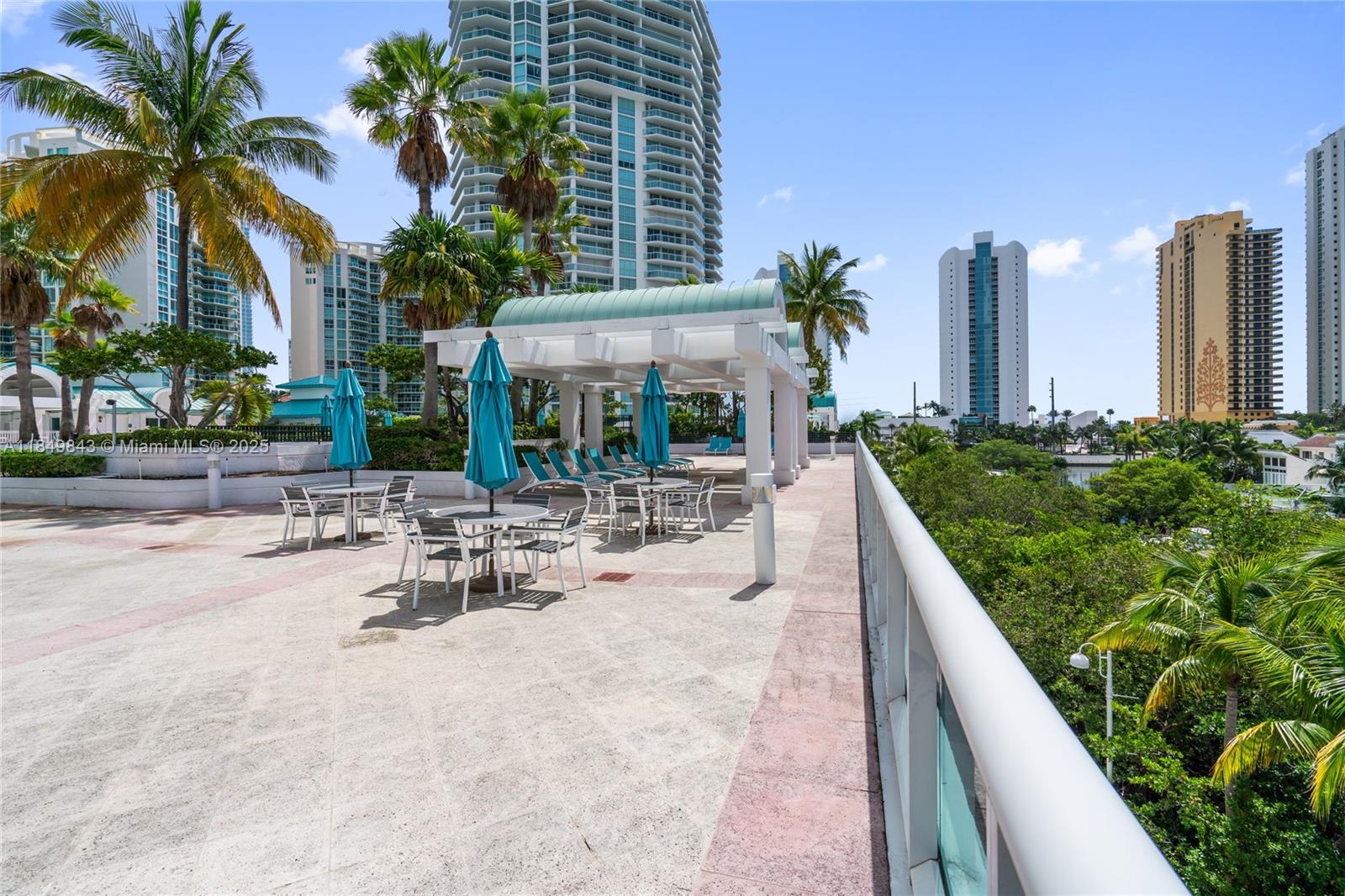 16500 Collins Ave # 1752