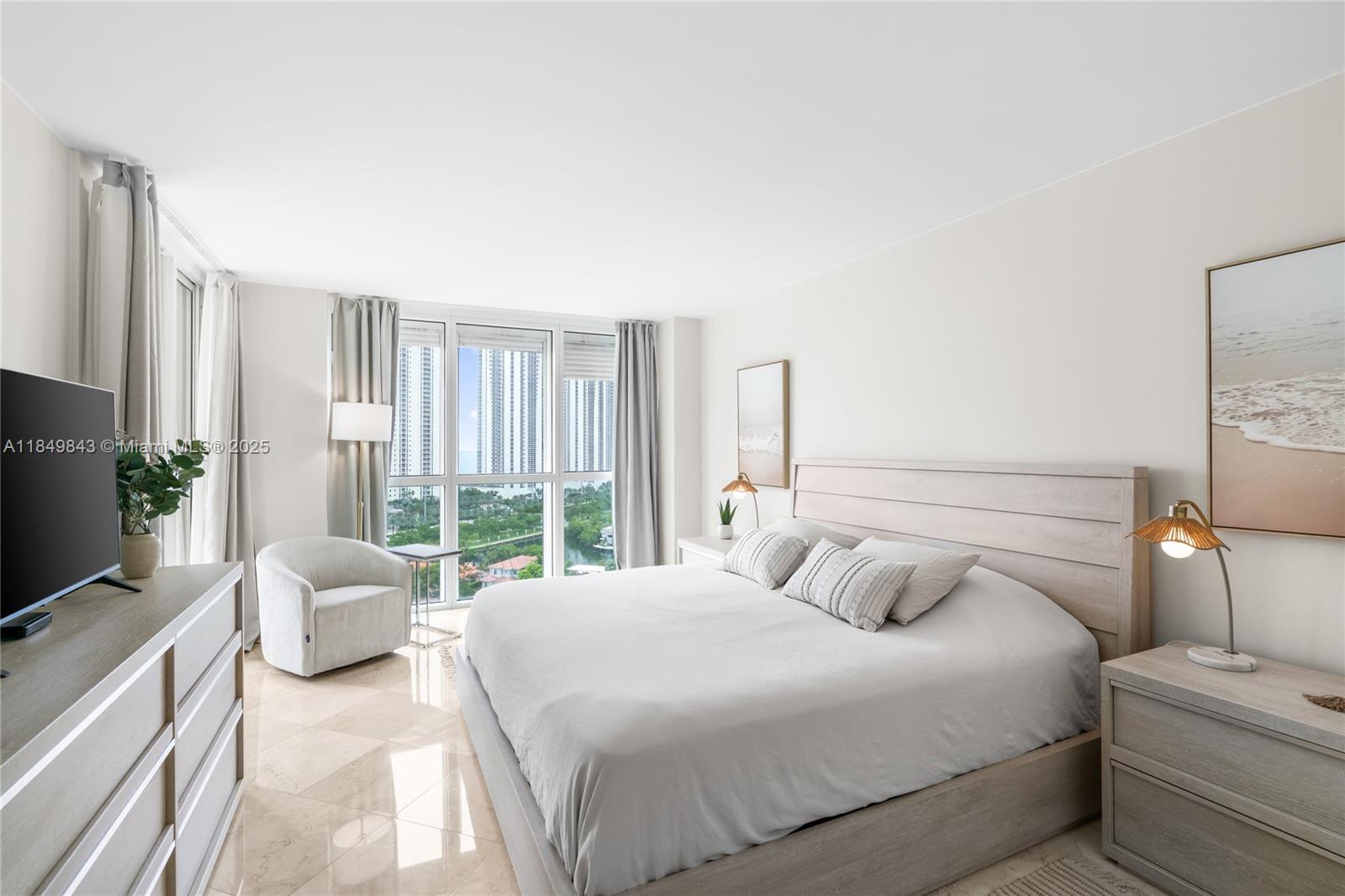 16500 Collins Ave # 1752