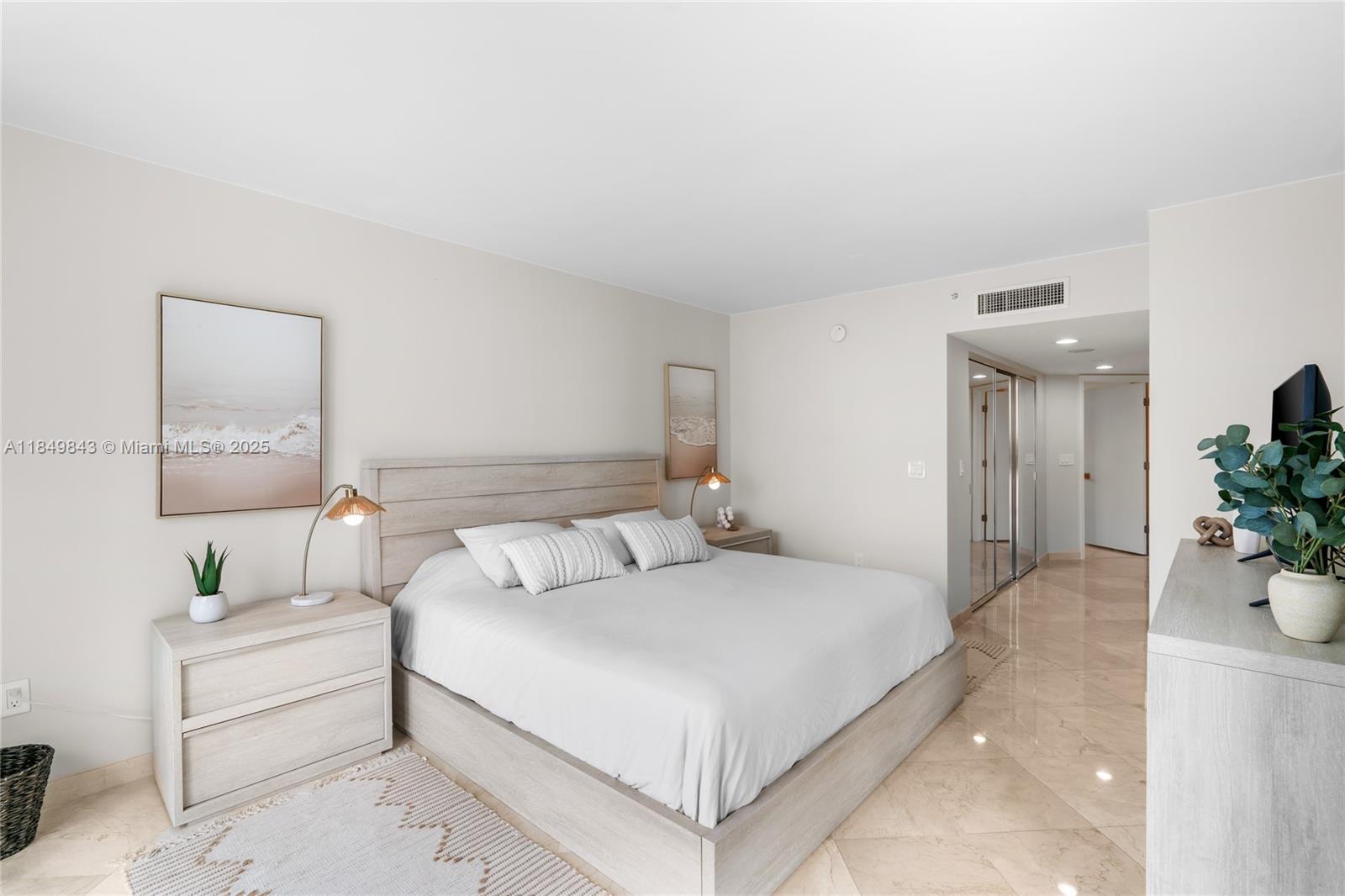16500 Collins Ave # 1752