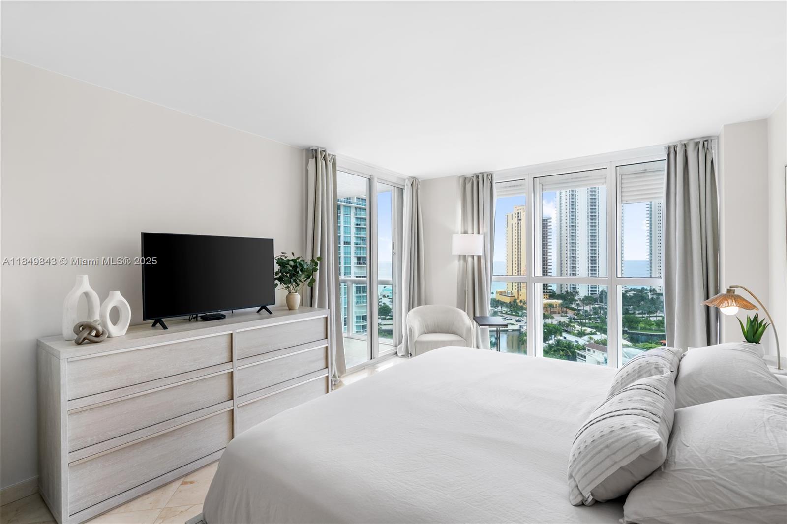 16500 Collins Ave # 1752