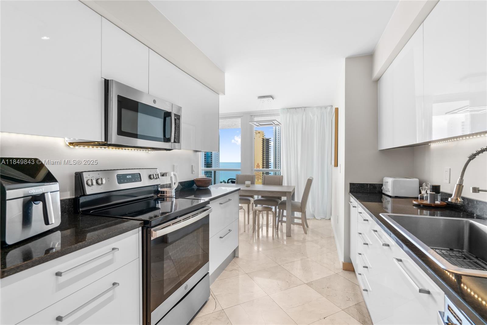 16500 Collins Ave # 1752