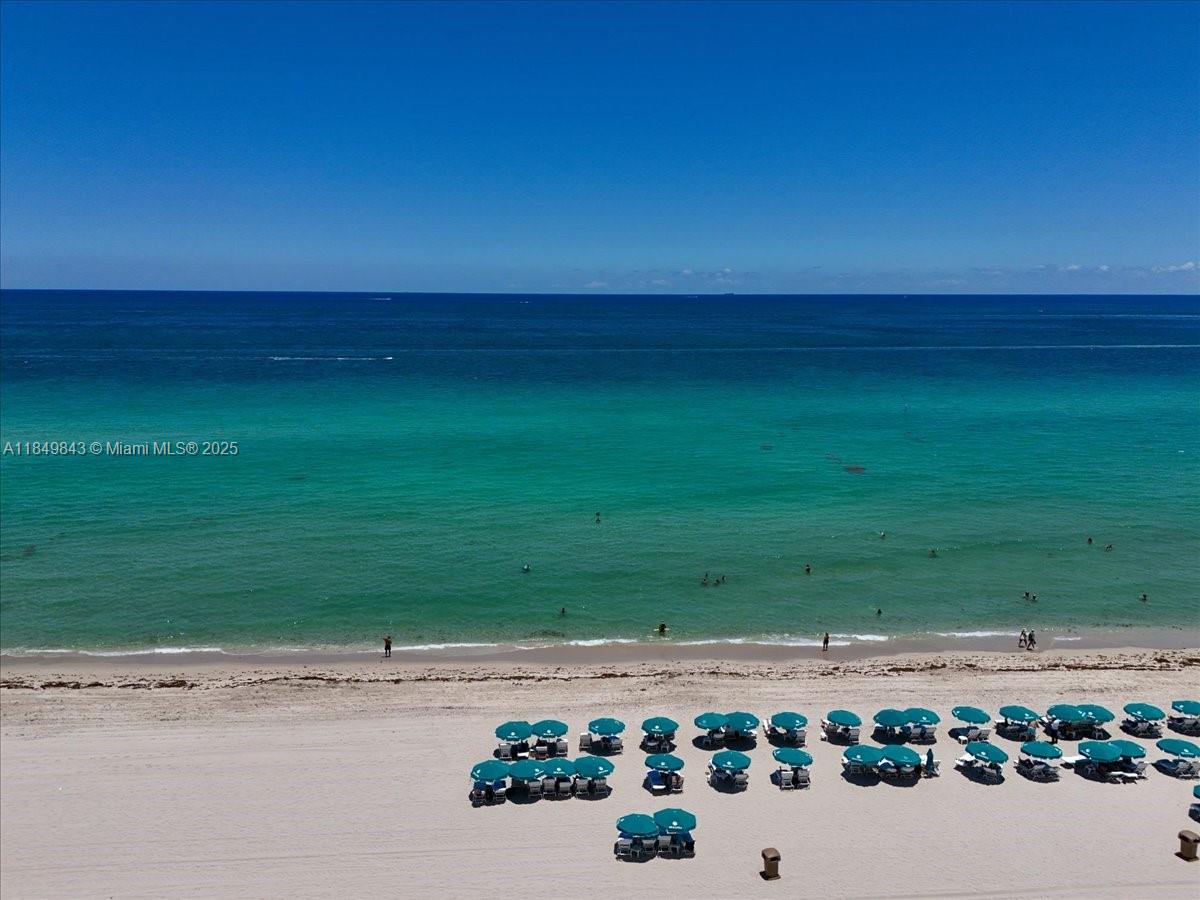 16500 Collins Ave # 1752