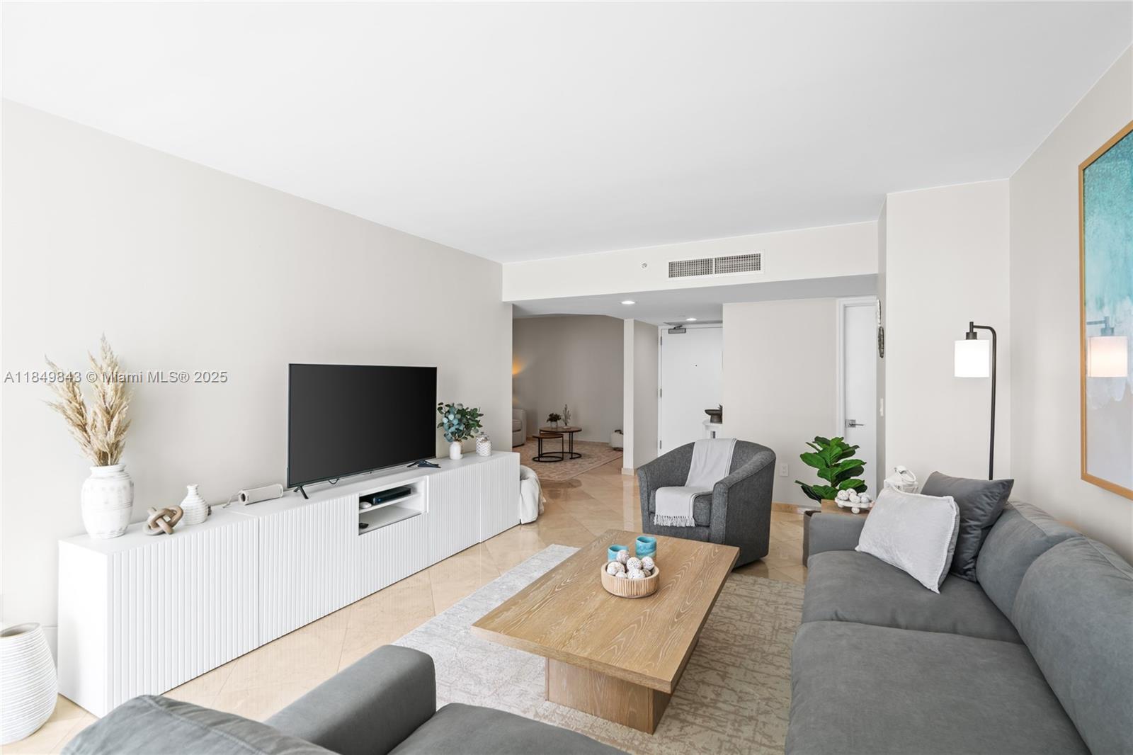 16500 Collins Ave # 1752
