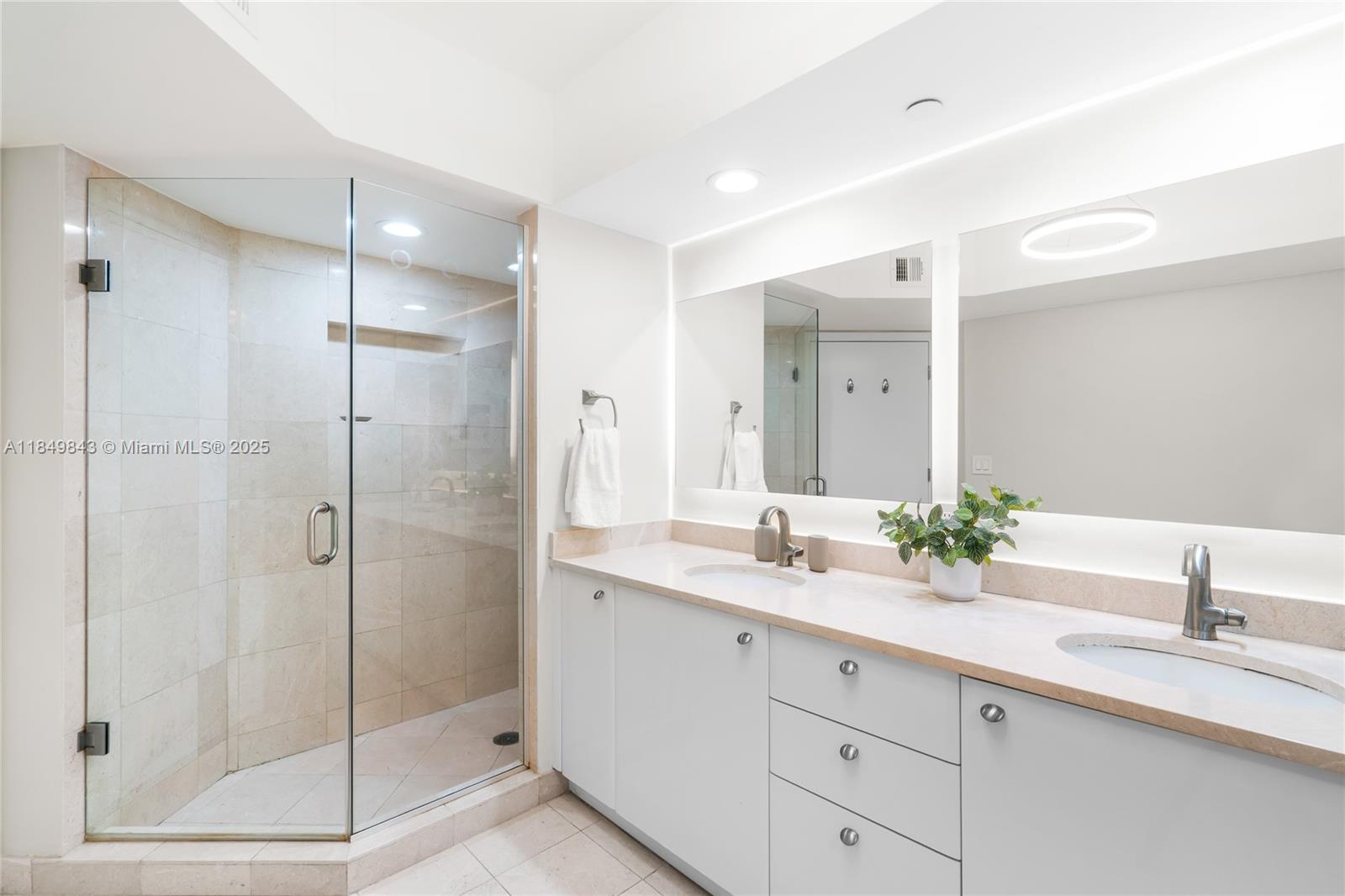 16500 Collins Ave # 1752