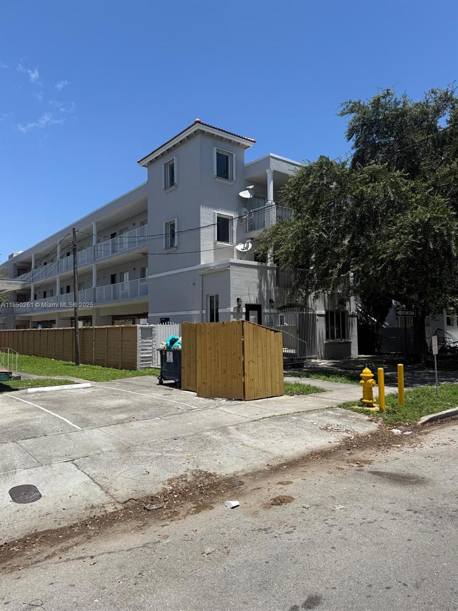 1453 SW 3 ST # 303