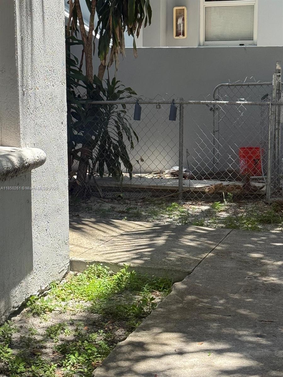 1453 SW 3 ST # 303