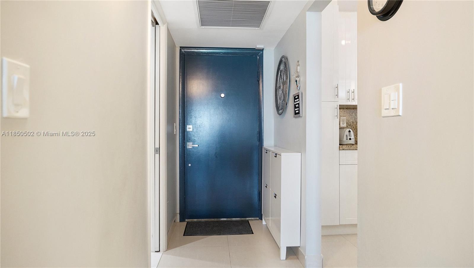 6450 Collins Ave # 1103