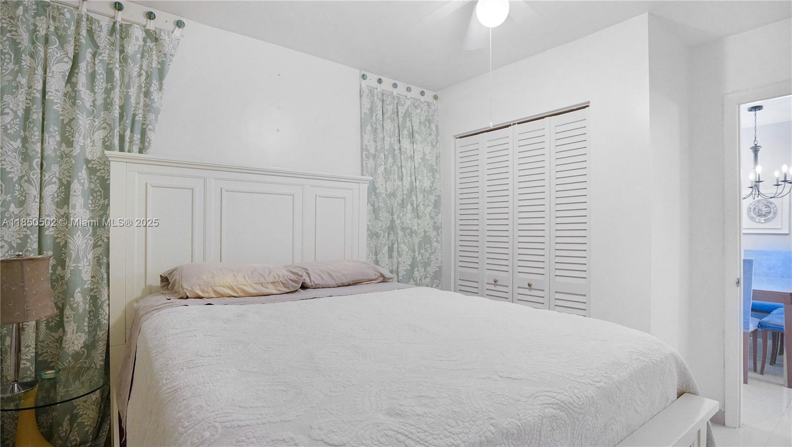 6450 Collins Ave # 1103