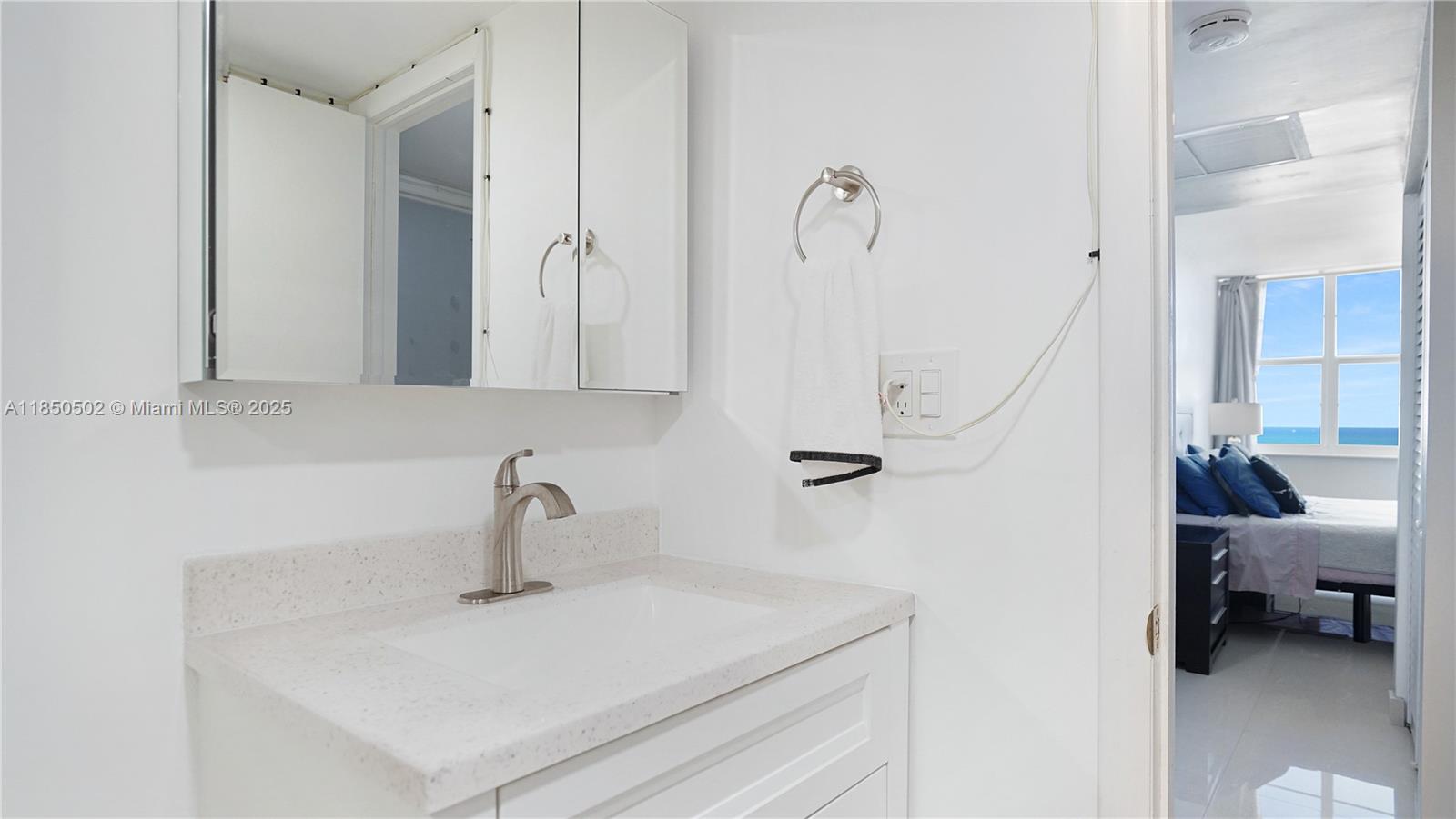 6450 Collins Ave # 1103
