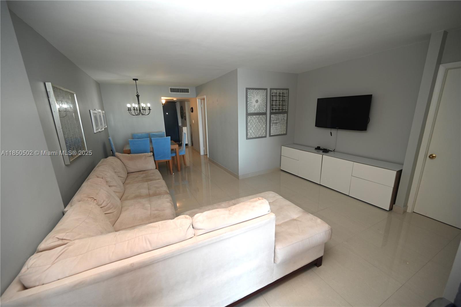 6450 Collins Ave # 1103