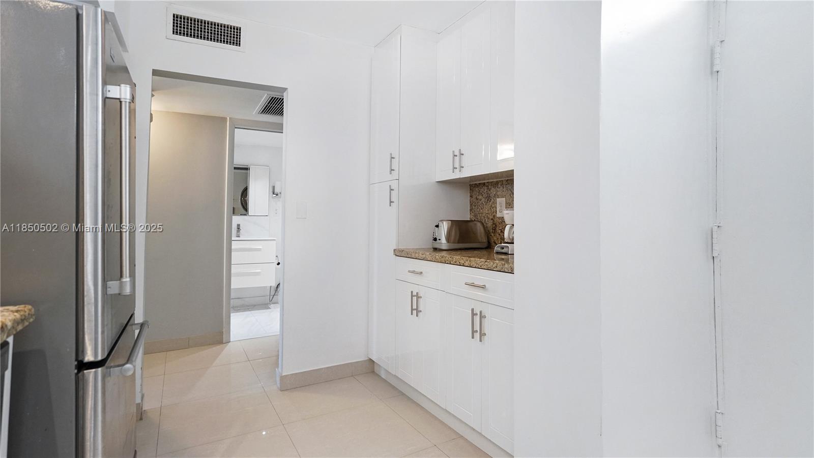 6450 Collins Ave # 1103