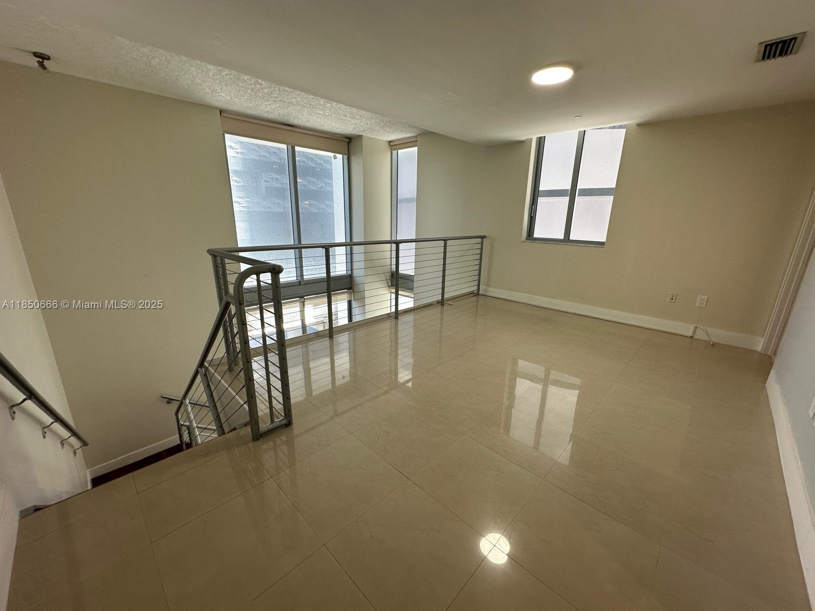 1050 Brickell Ave # 202
