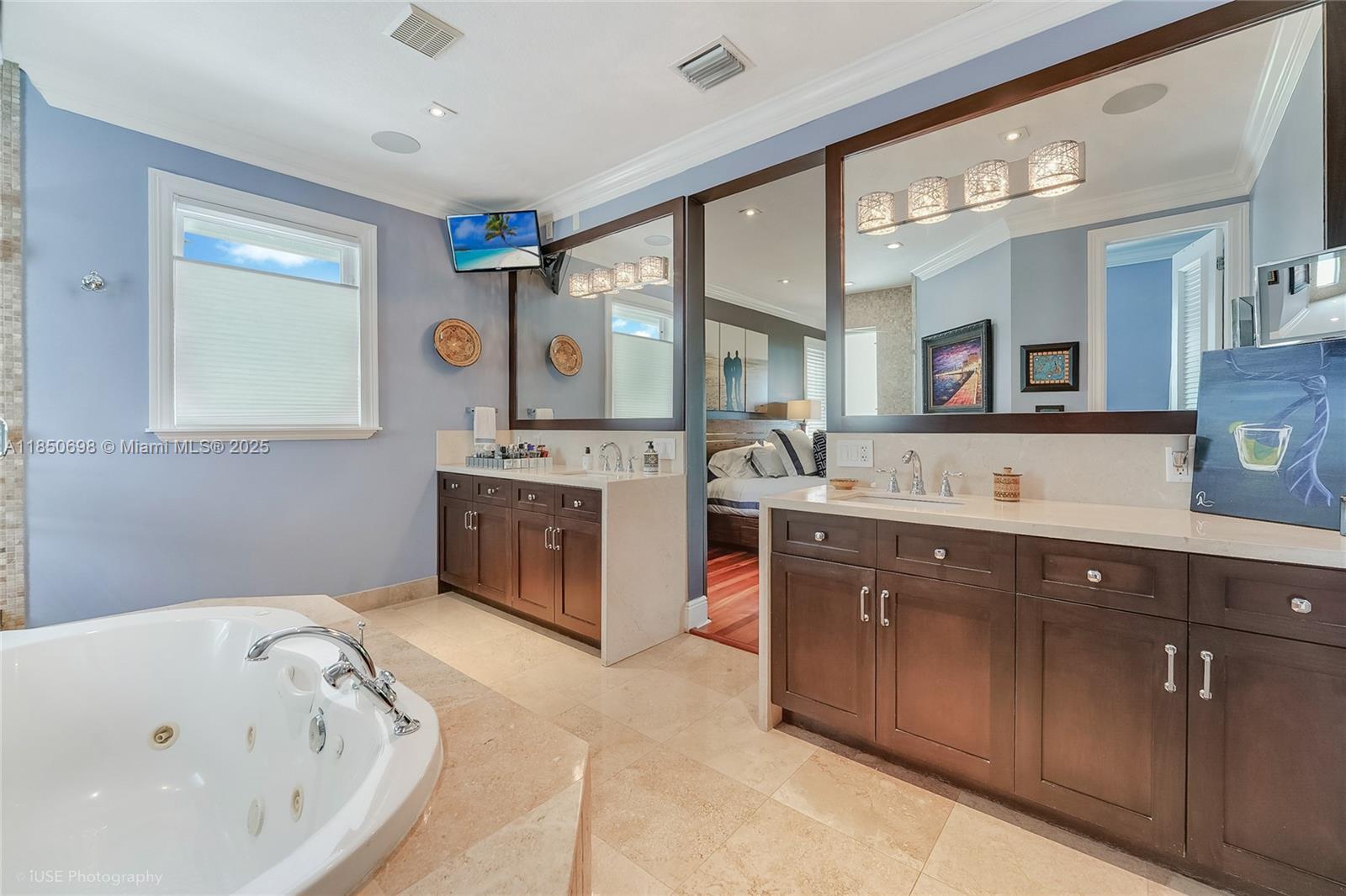 755 NE 77th Street
