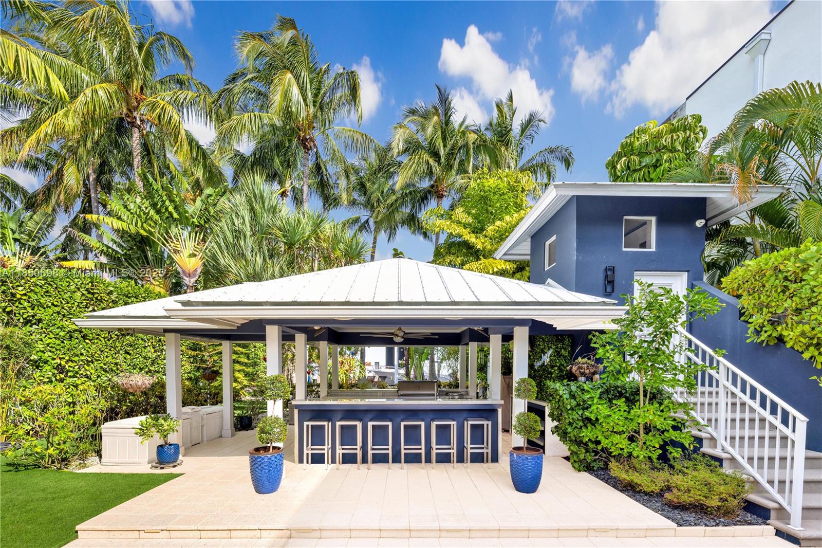 755 NE 77th Street