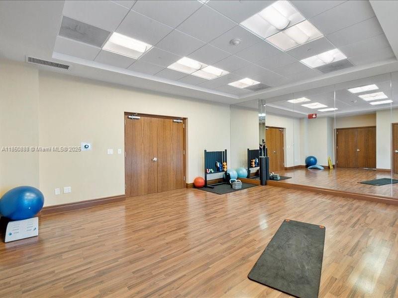 1050 Brickell Ave # 3110