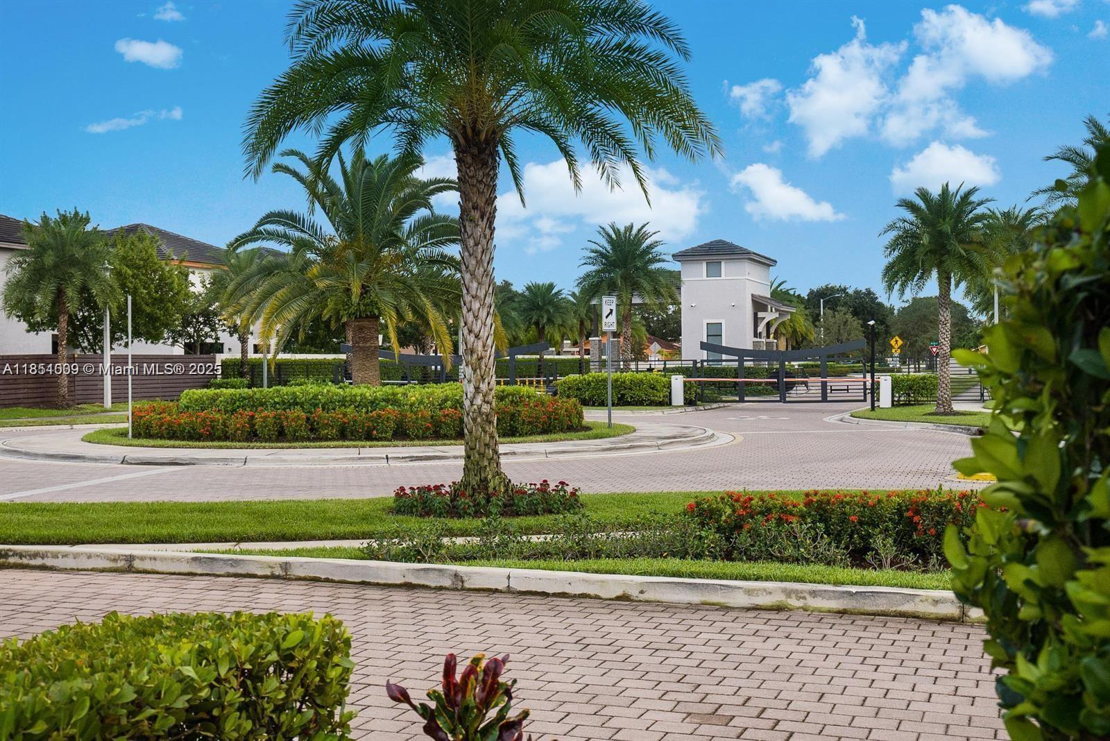 8814 NW 154th Ter