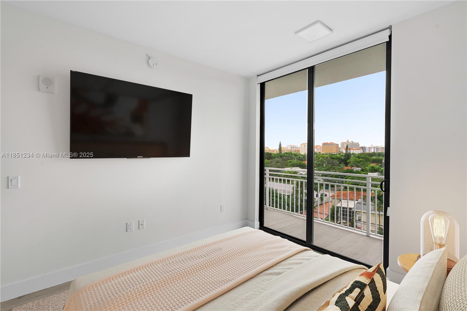 1601 SW 32 Avenue # 306