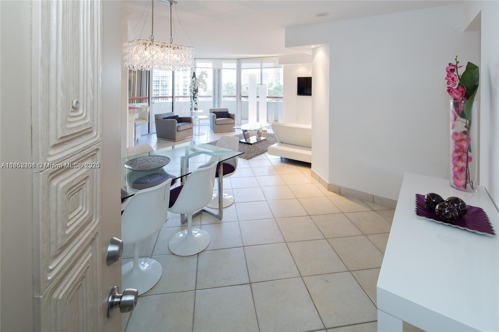 15645 Collins Ave # 601
