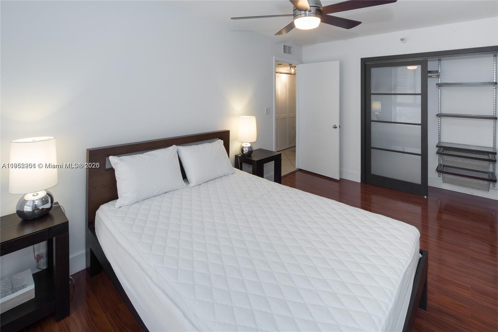 15645 Collins Ave # 601