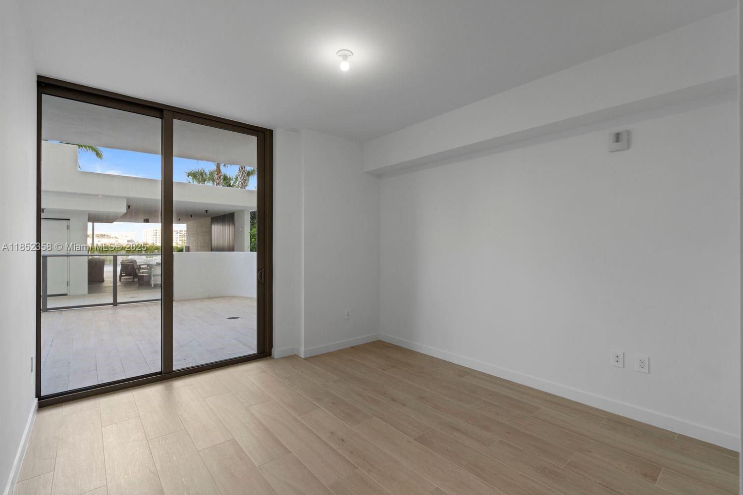 1116 N Ocean Blvd # 304
