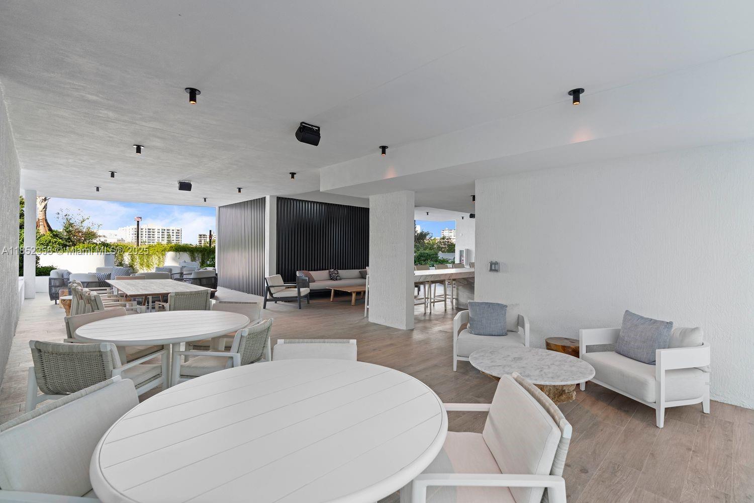1116 N Ocean Blvd # 304