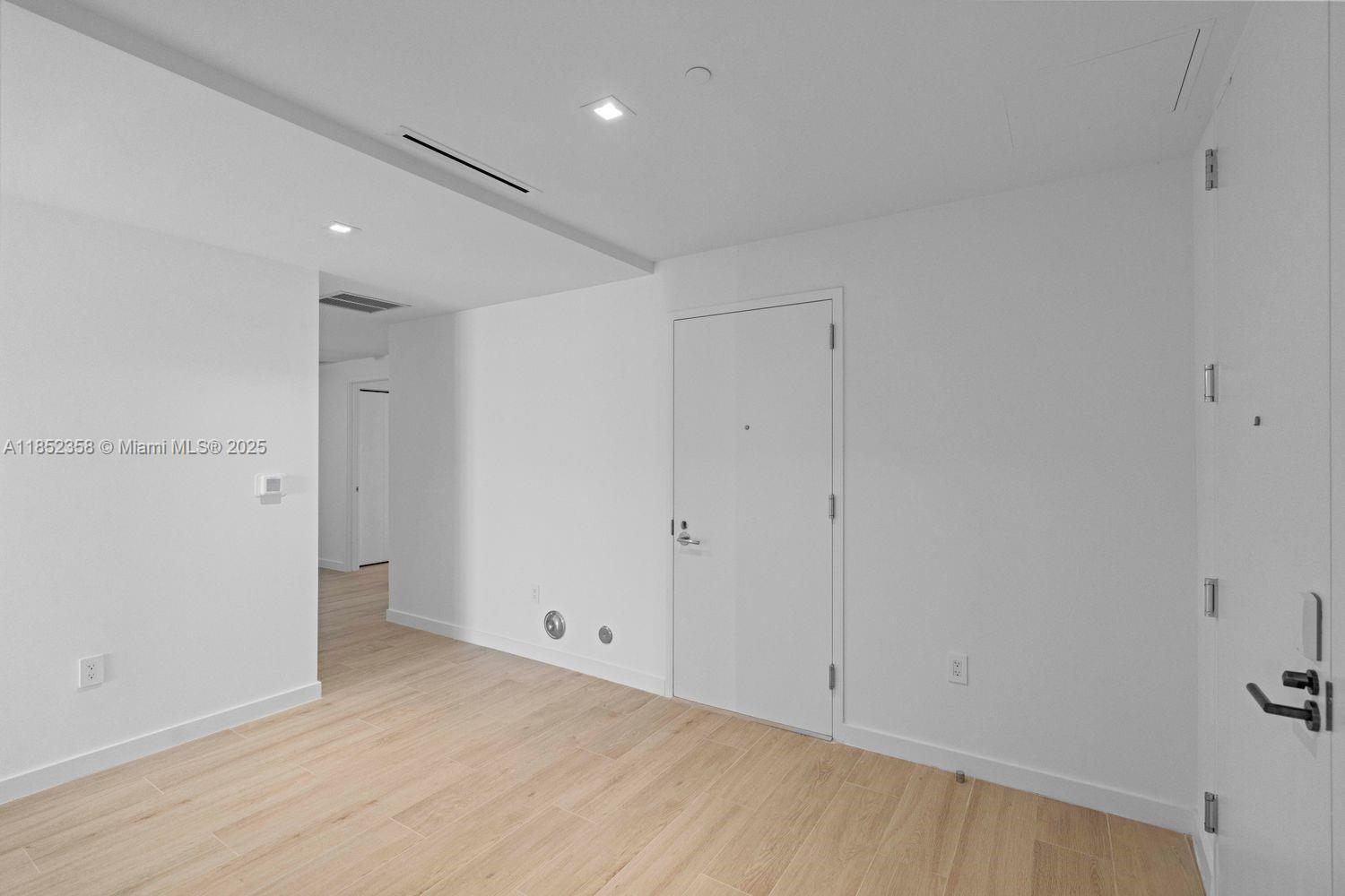 1116 N Ocean Blvd # 304