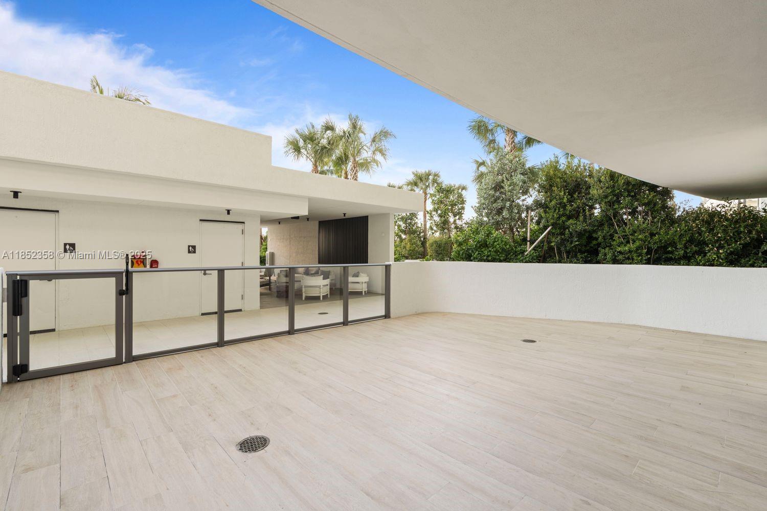 1116 N Ocean Blvd # 304