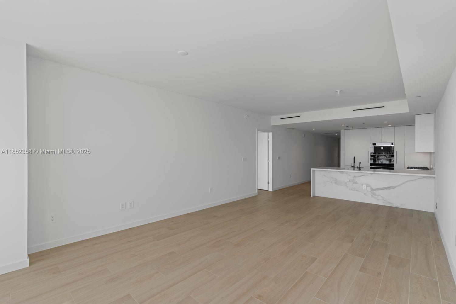 1116 N Ocean Blvd # 304