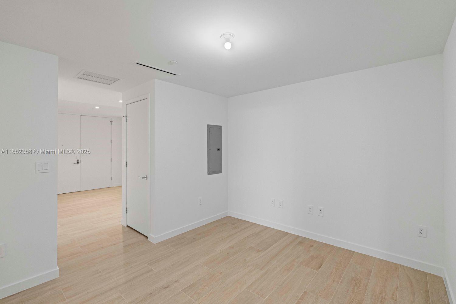 1116 N Ocean Blvd # 304