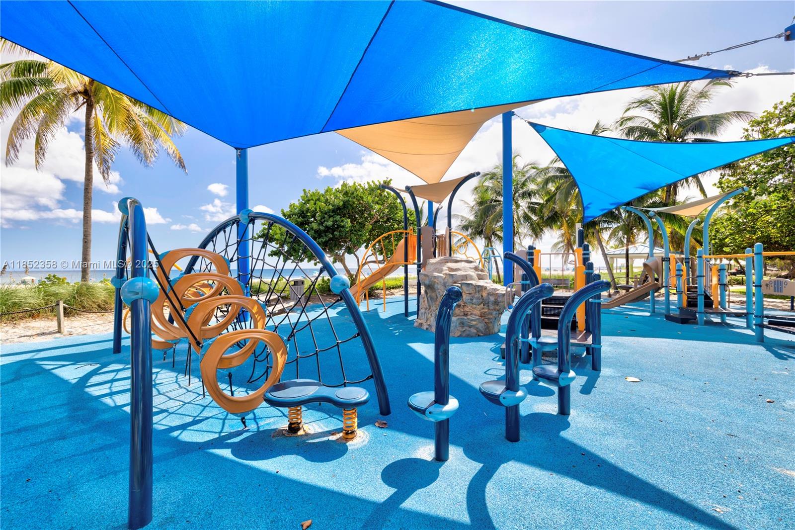 1116 N Ocean Blvd # 304