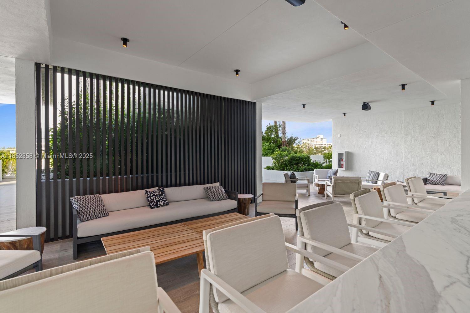 1116 N Ocean Blvd # 304