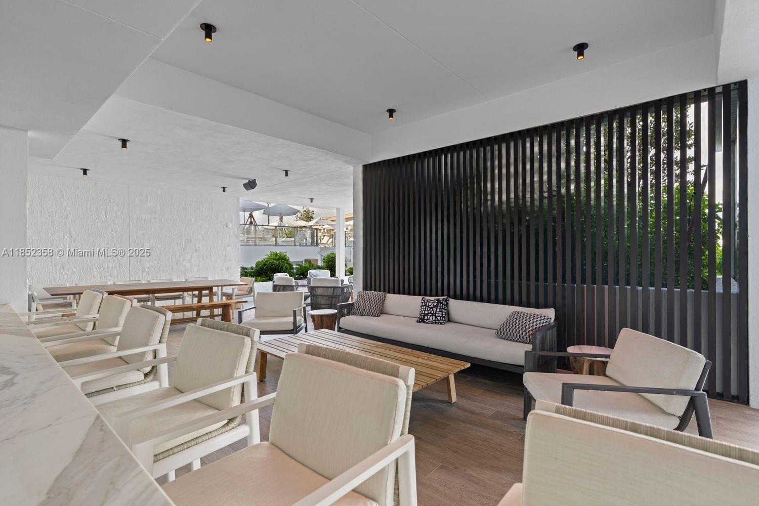 1116 N Ocean Blvd # 304