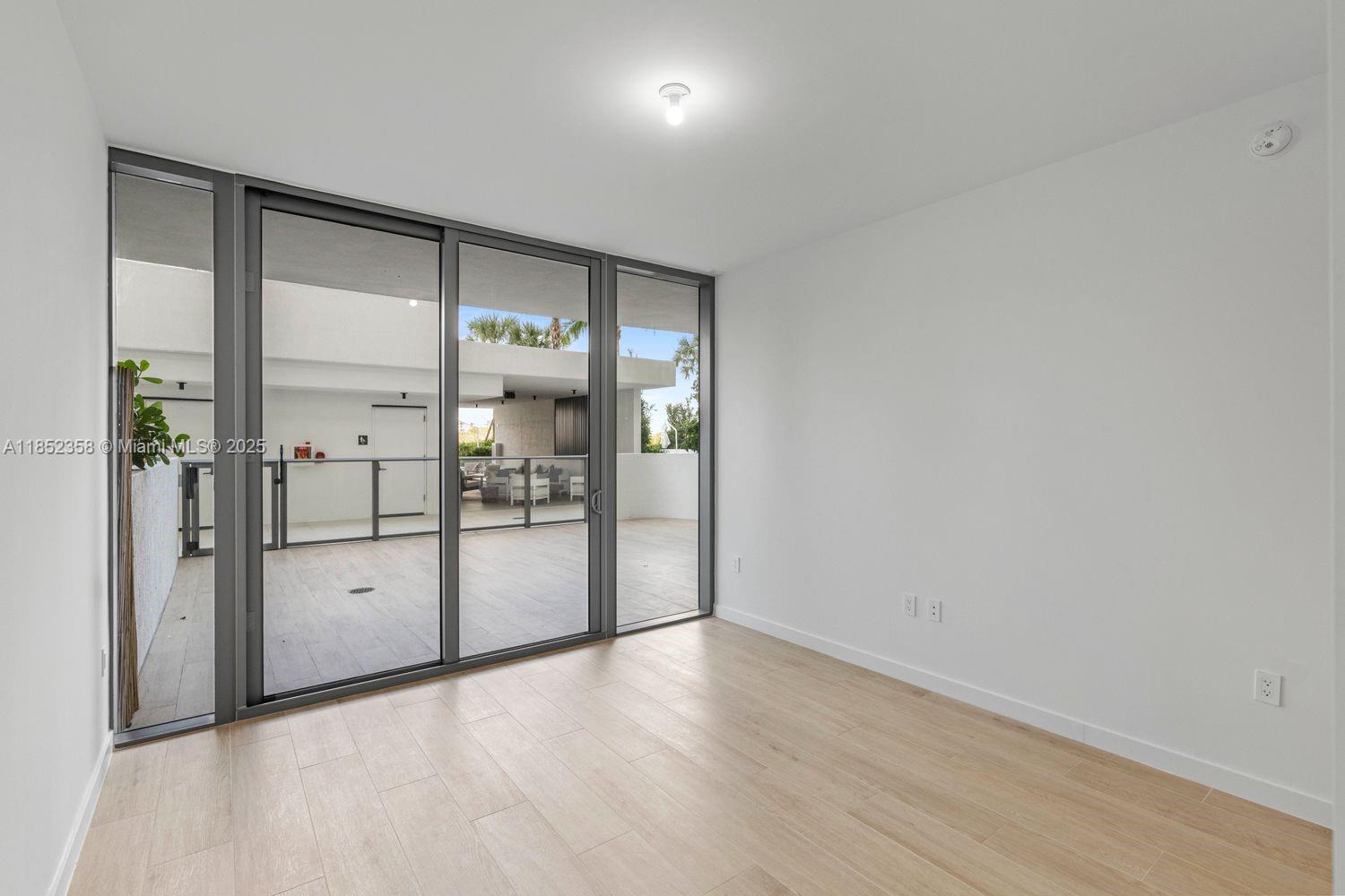 1116 N Ocean Blvd # 304