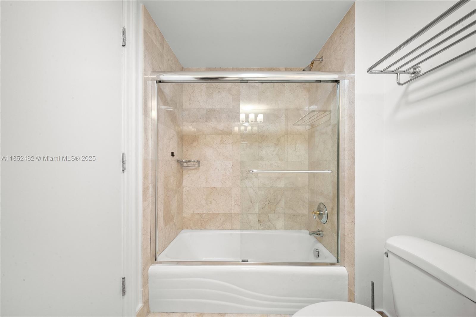 20201 E Country Club Dr # 1404