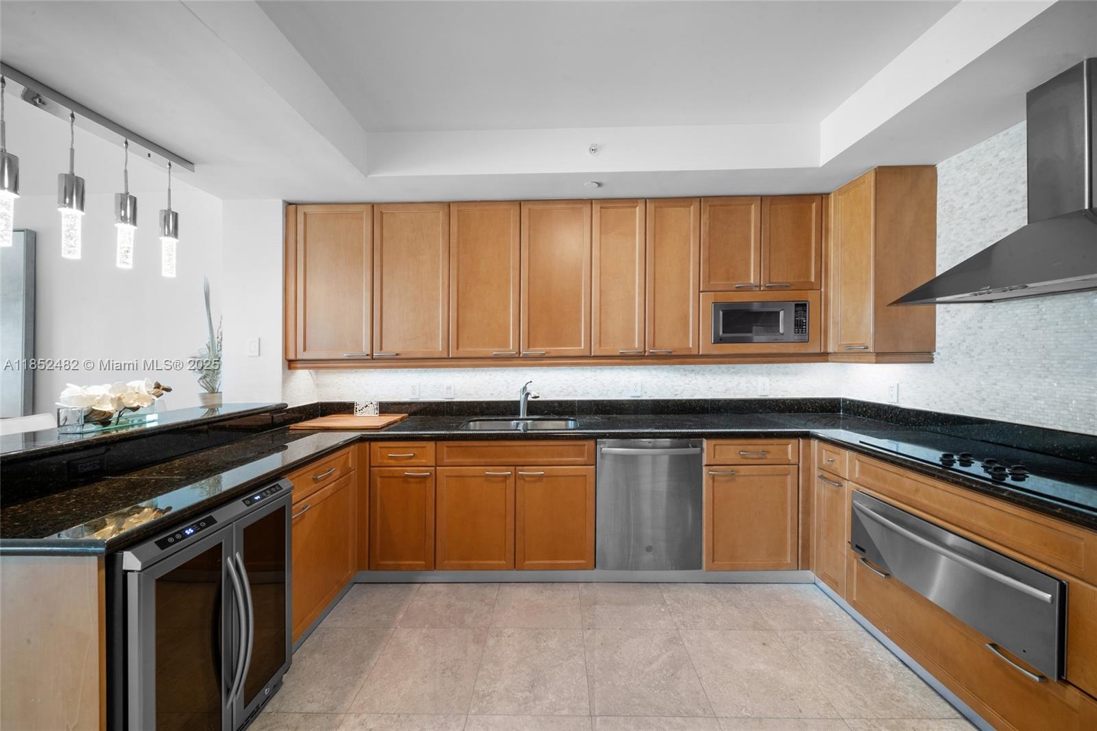 20201 E Country Club Dr # 1404