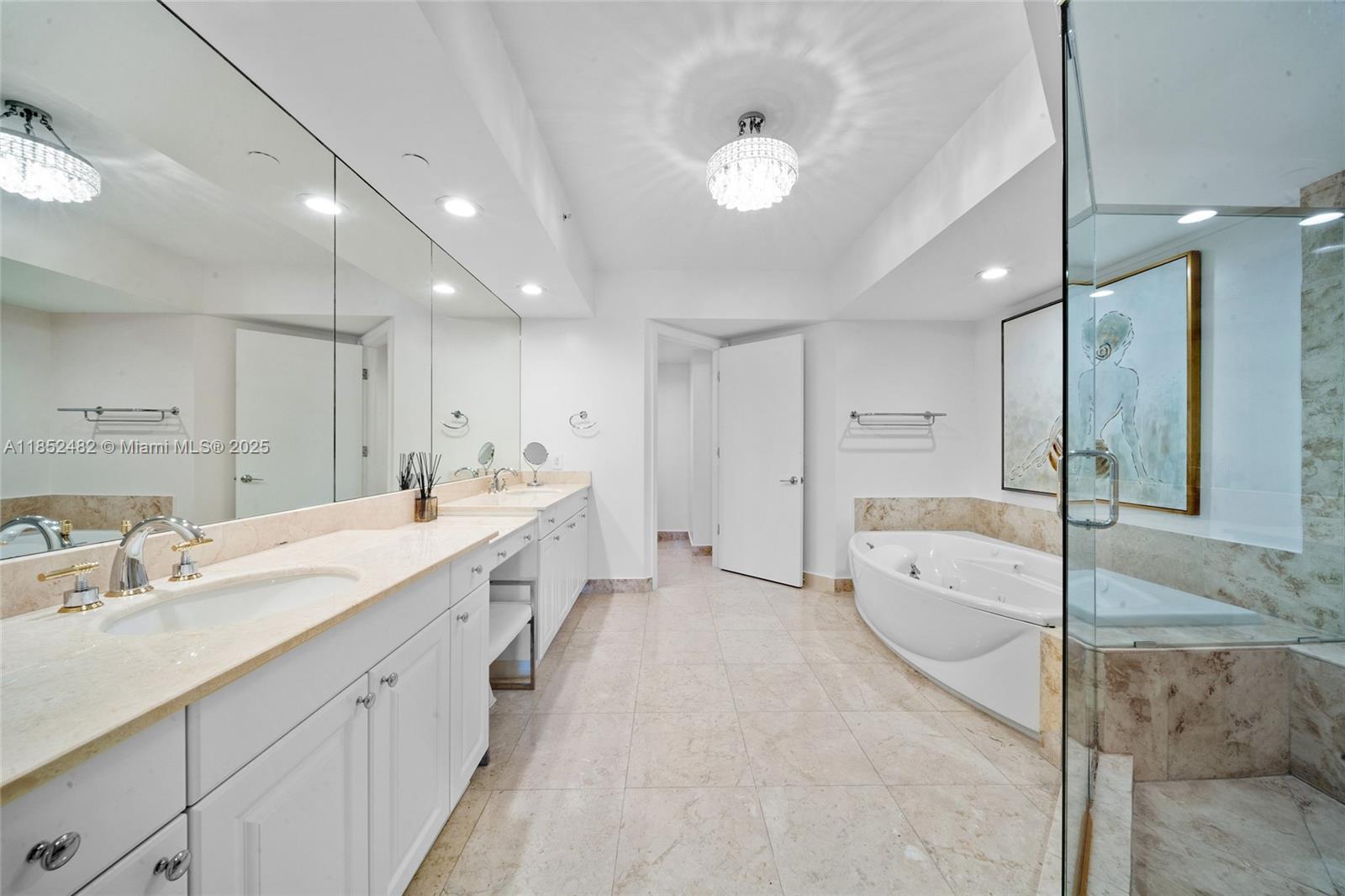20201 E Country Club Dr # 1404