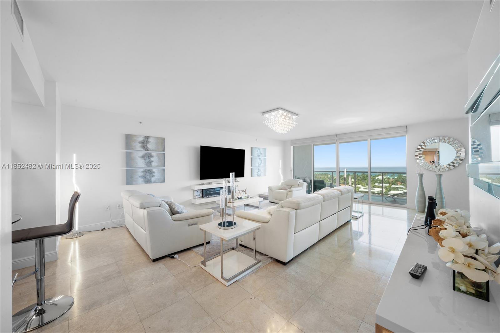 20201 E Country Club Dr # 1404