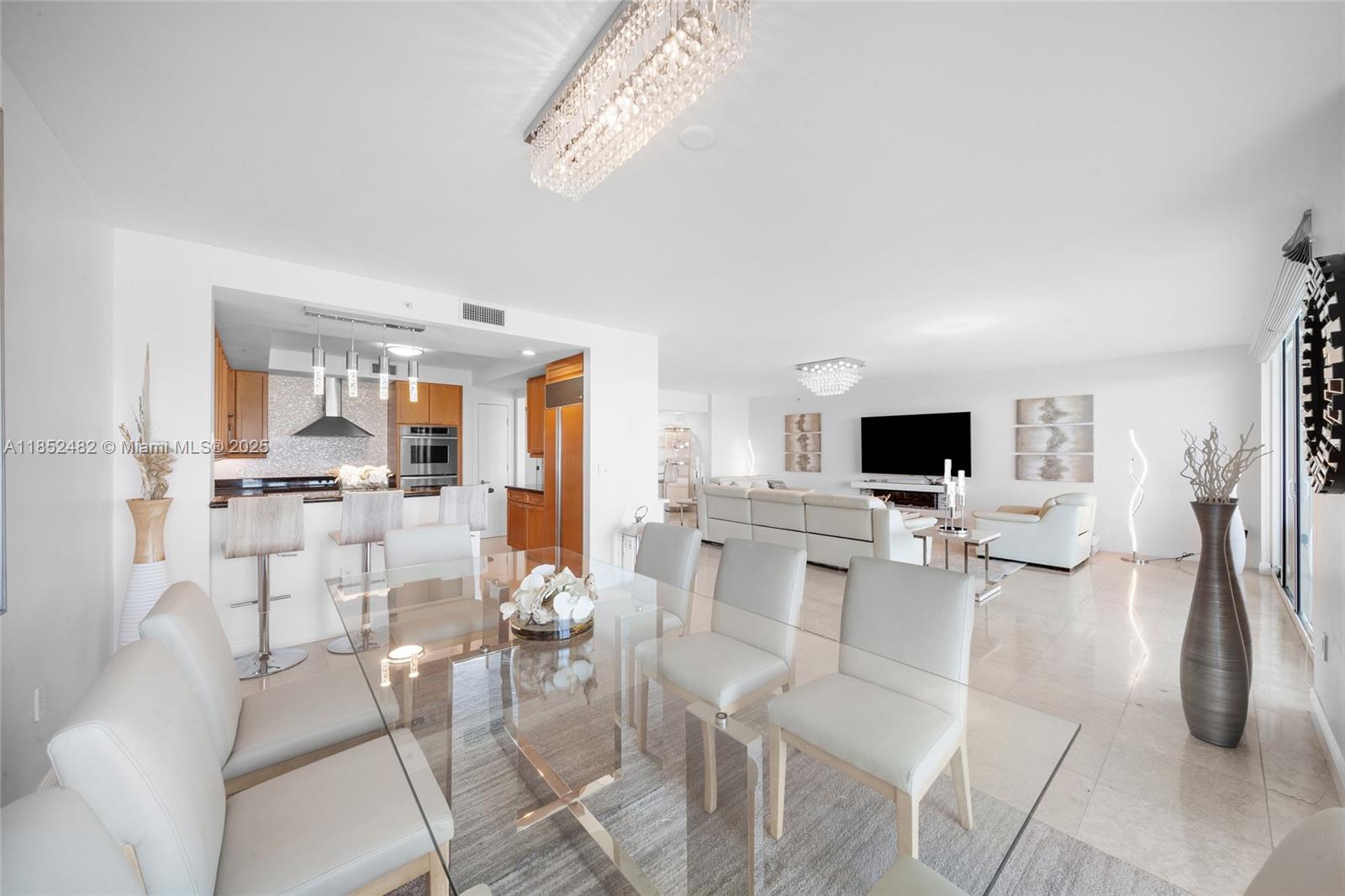 20201 E Country Club Dr # 1404
