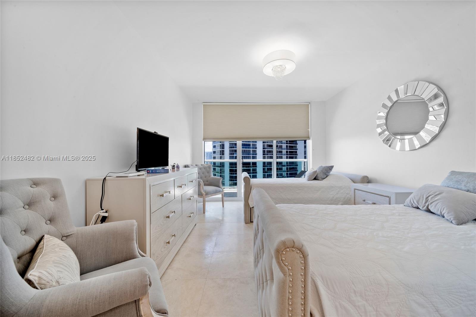 20201 E Country Club Dr # 1404