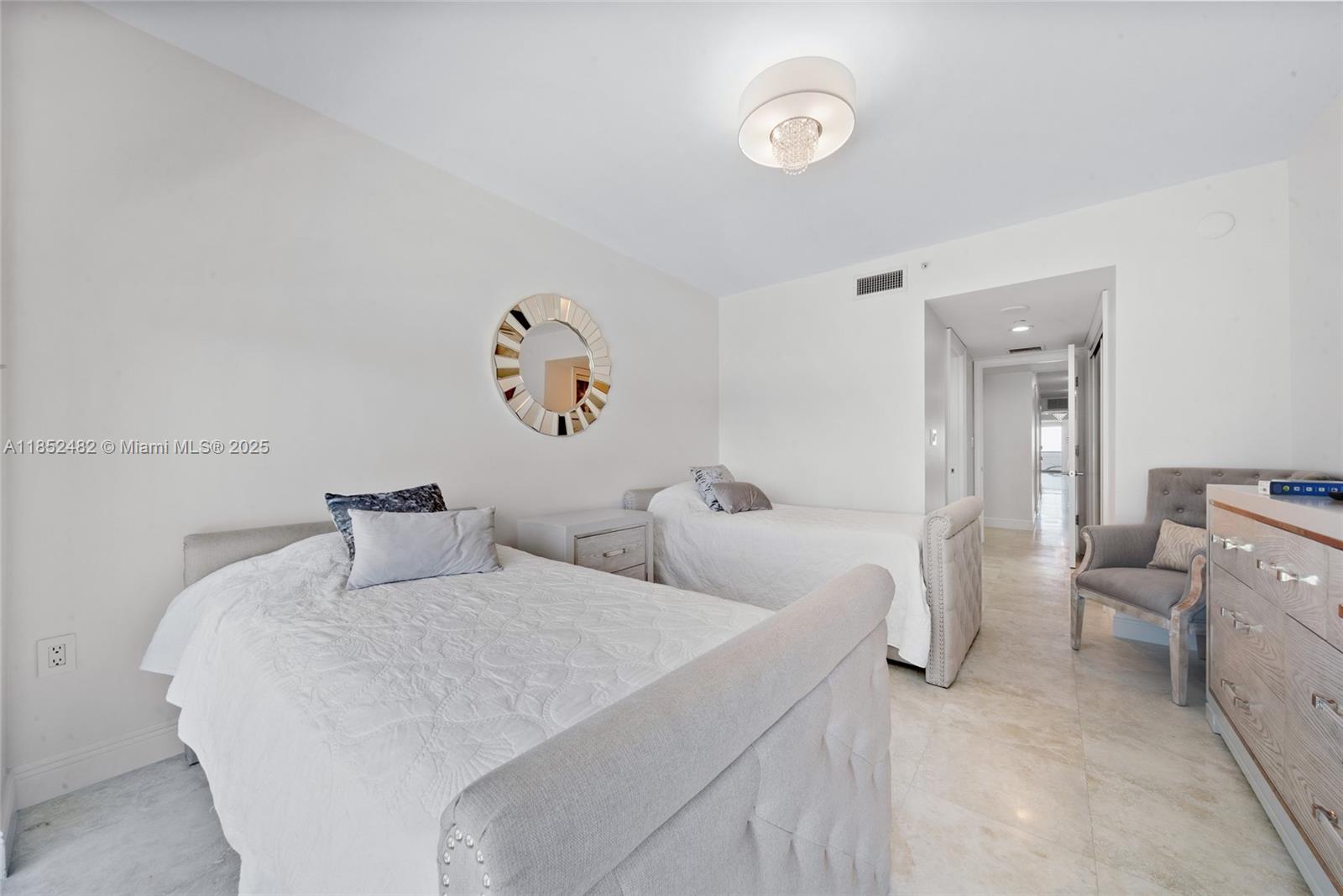 20201 E Country Club Dr # 1404