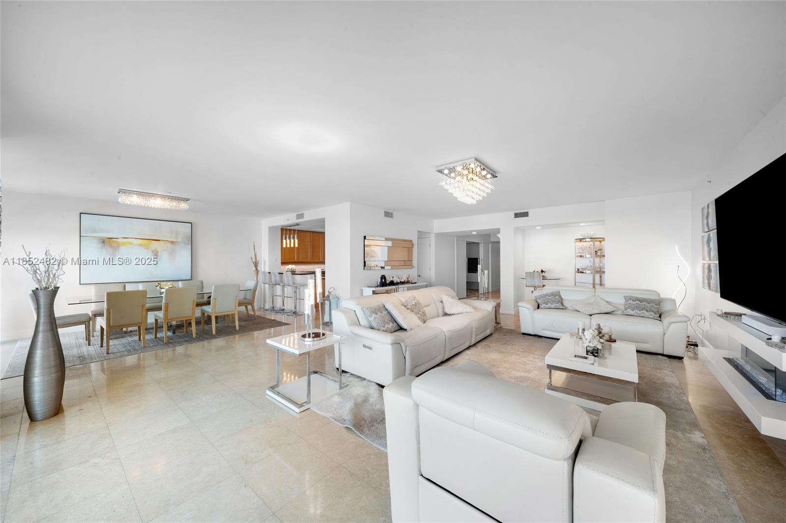 20201 E Country Club Dr # 1404