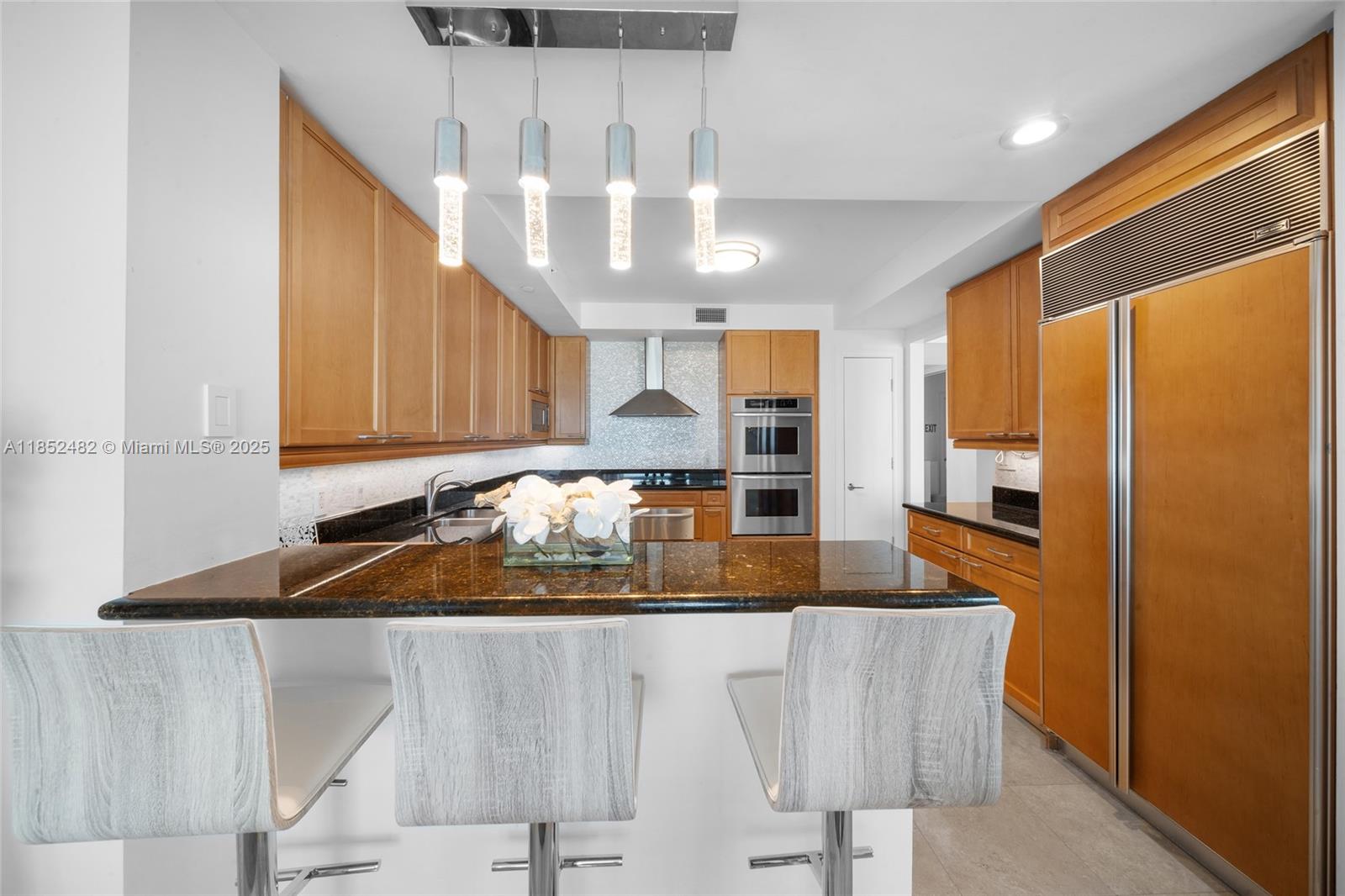 20201 E Country Club Dr # 1404