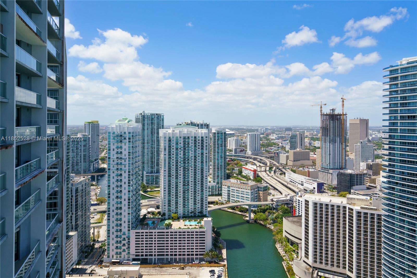 465 Brickell Ave # 3806
