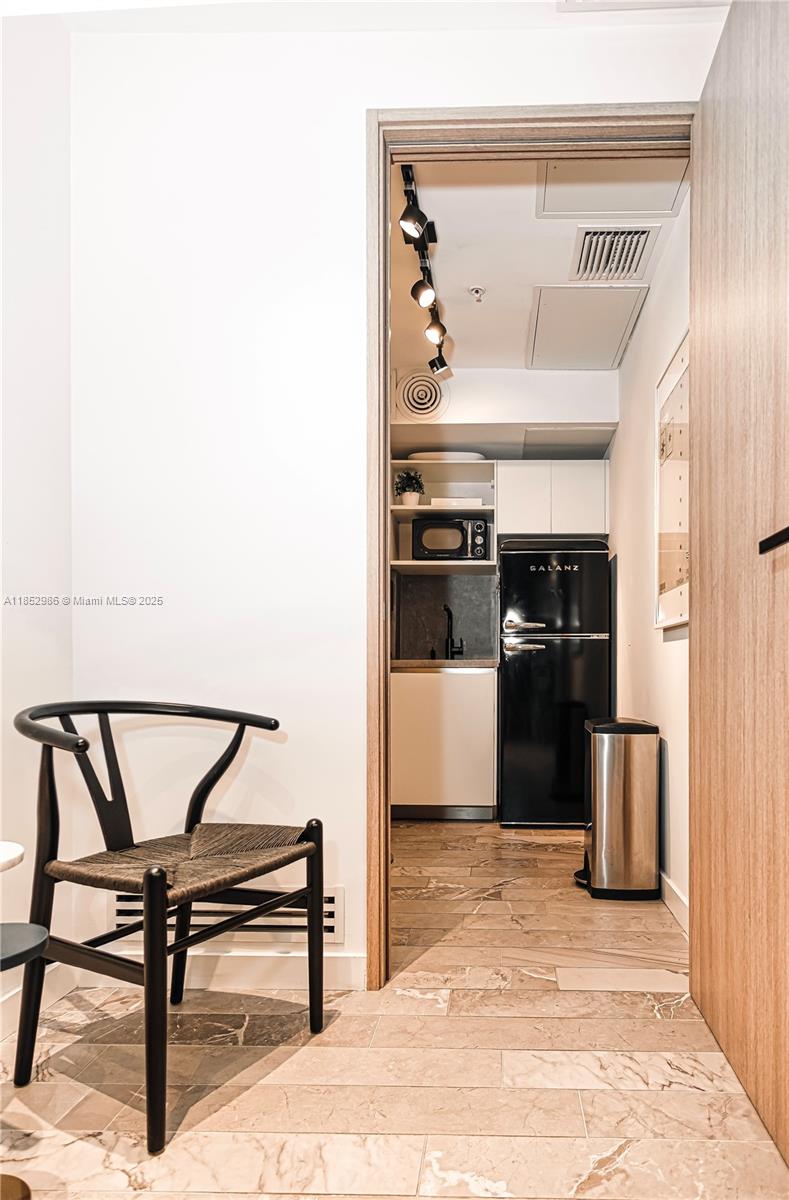 14 NE 1st Ave # 900C