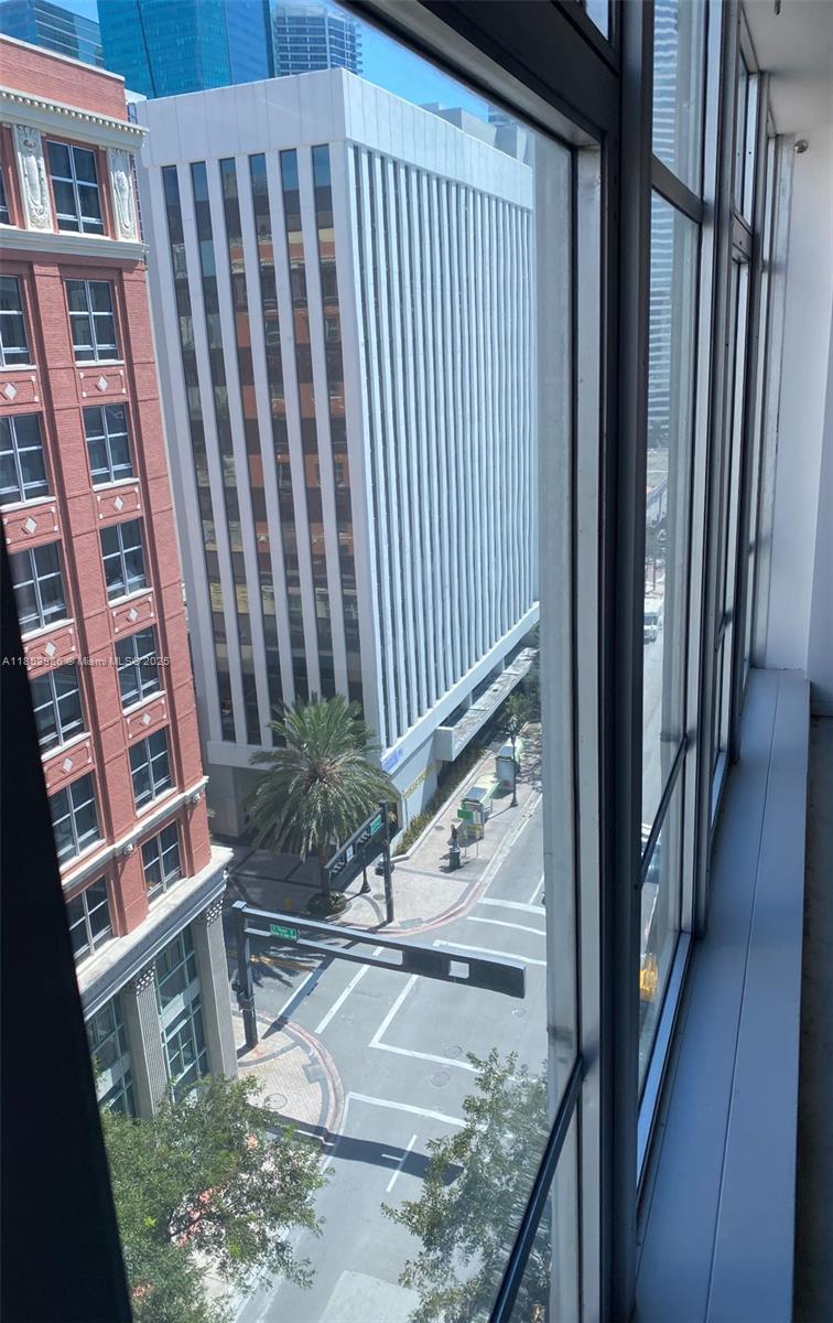 14 NE 1st Ave # 900C