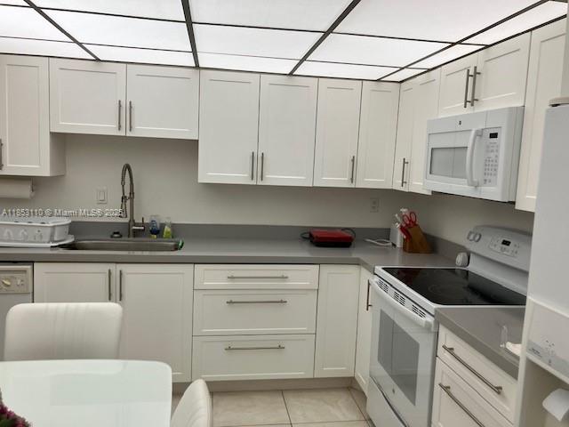 201 Crandon Blvd # 207